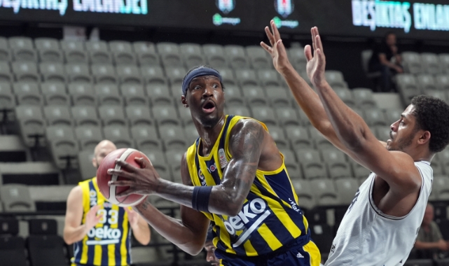 Basketbol Süper Ligi'nde finalin adı Anadolu Efes-Fenerbahçe Beko oldu