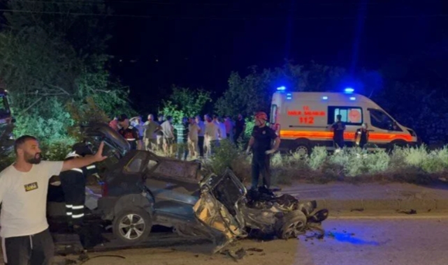 Beton mikseri, otomobili biçti
