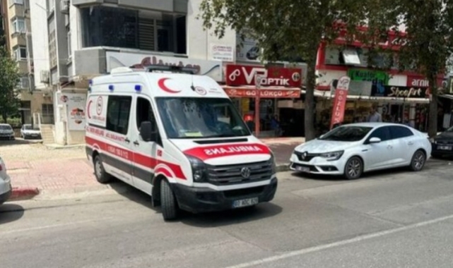 Bir şahıs, tartıştığı oğlunu bıçakla yaraladı