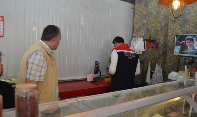 Buharkent'te bayram öncesi kasaplar denetlendi