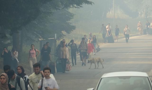 Bursa'da anız yangını büyüyor: Cami inşaatına sıçradı!