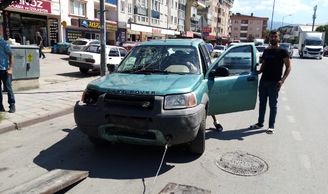 Bursa'da cip ile motosiklet çarpıştı: 2 yaralı