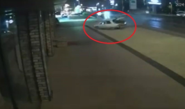 Bursa'da kontrolden çıkıp dükkana daldı