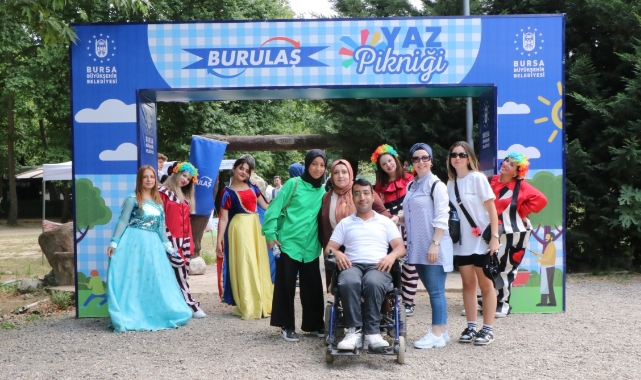 Burulaş ailesi piknikte buluştu
