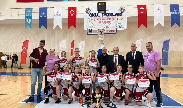 Canik, basketbolda Türkiye şampiyonu oldu