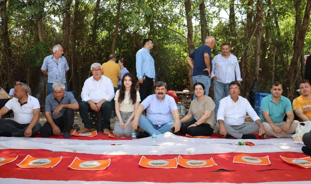 Çevre sorunlarına karşı 'Yeryüzü Sofrası' kuruldu