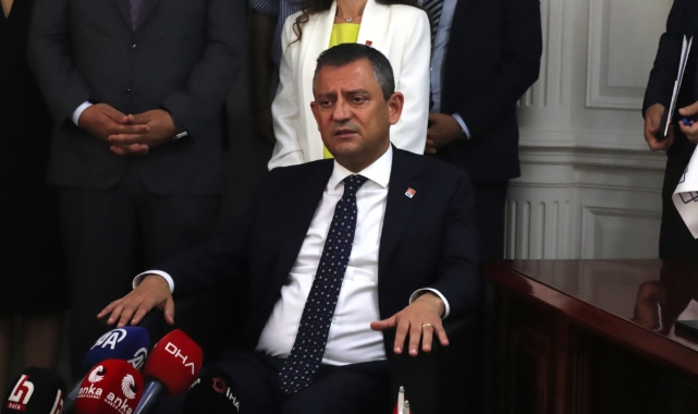 CHP Genel Başkanı Özel: "Emekliye ve asgari ücrete enflasyon oranında zam bekliyoruz"   