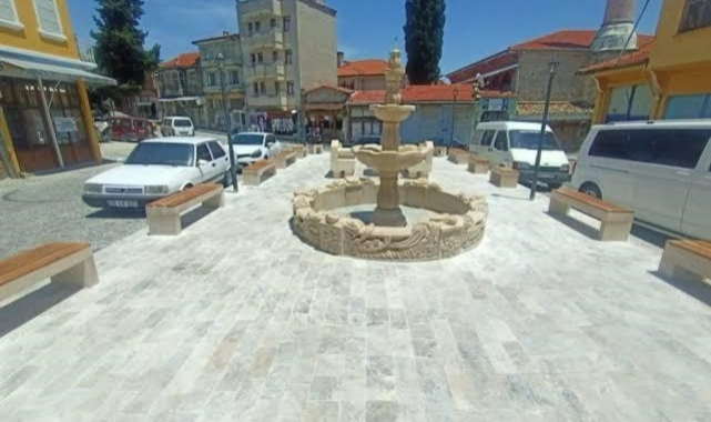 Çok tartışılan o yapıt yerinden söküldü!