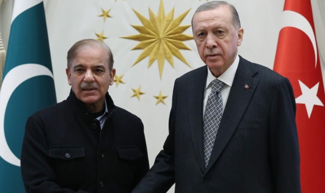Cumhurbaşkanı Erdoğan, Pakistan Başbakanı ile telefonda görüştü