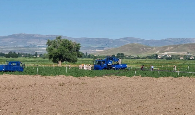 Düşen uçağın enkazı kaldırıldı