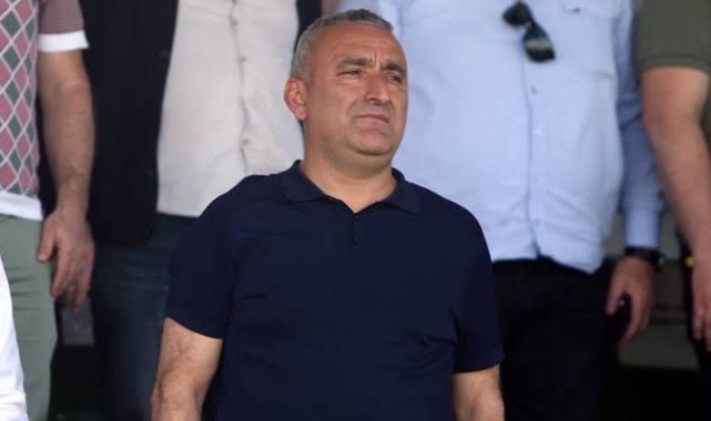 Ekrem Senal Karacabey Belediyespor'u bırakıyor
