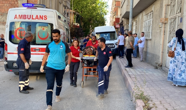 Elazığ'da minibüs ile otomobil çarpıştı: 7 yaralı