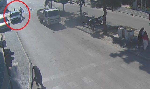 Eşini, 'mini etek giyiyor' diye bacaklarından yaraladı, tahliye oldu!