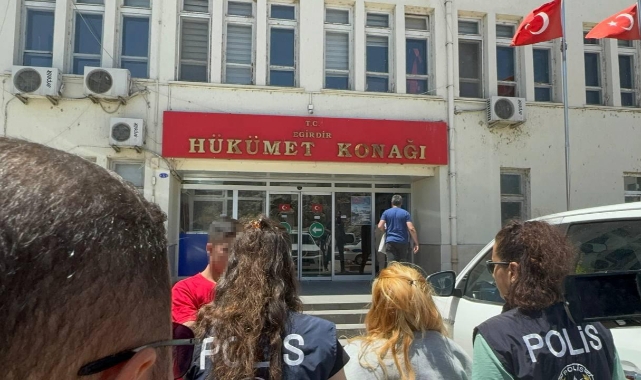Evlerden ziynet eşyalarını çalan kadın yakalanınca ‘çok pişmanım' dedi