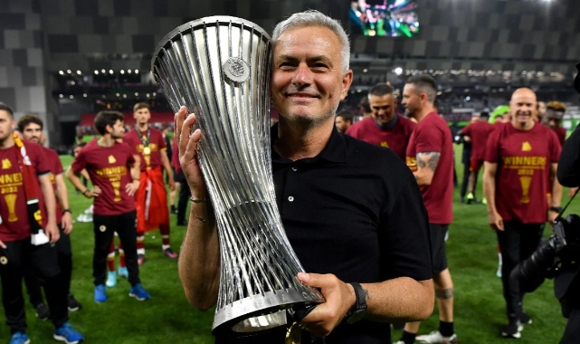 Fenerbahçe'den Jose Mourinho açıklaması