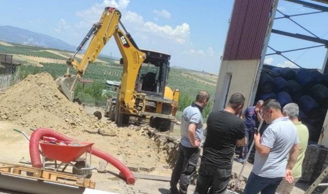 Göçük altına kalarak ölen işçi toprağa verildi