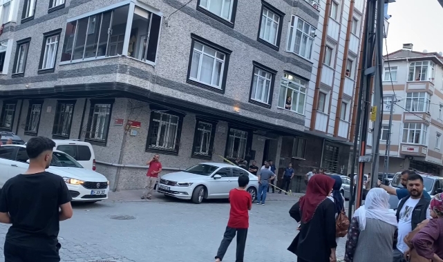 Gürültü yaptığı için kendisini uyaran kardeşini öldürdü