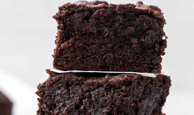 Hem sağlıklı hem de lezzetli browni nasıl yapılır?