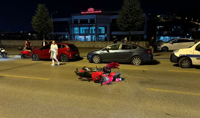 İki motosiklet çarpıştı