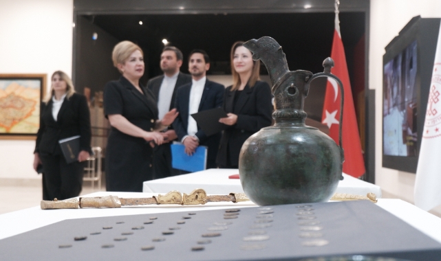 İran’a ait 55 eser Erzurum’da iade edildi!