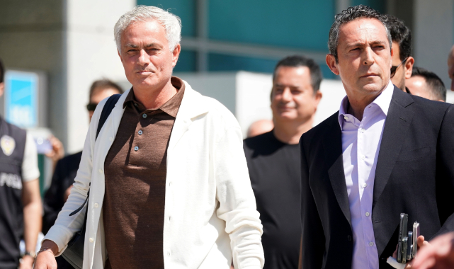 Mourinho Fenerbahçe için İstanbul'da!