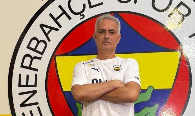 Jose Mourinho mesaiye başladı