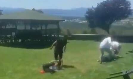 Kapatılan kolejde öğretmenleri görüşmek için çağırıp darp ettiler