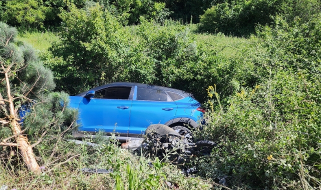 Karşı şeritten gelen 2 araca çarpan motosiklet sürücüsü yaralandı!