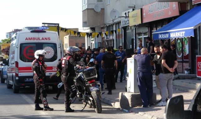 Kavgada bıçaklar çekildi: 4 yaralı