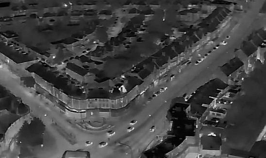 Londra'nın kalbinde termal kameralı dronla kenevir çiftliği bulundu