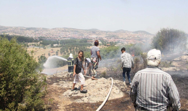 Manisa'da 3 ayrı bölgede yangın