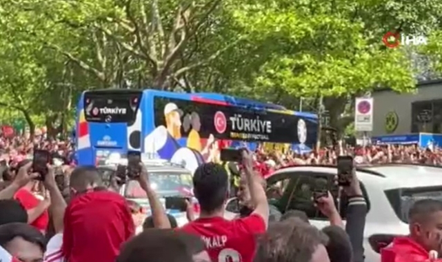 Milliler, Portekiz maçı için stadyuma geldi!