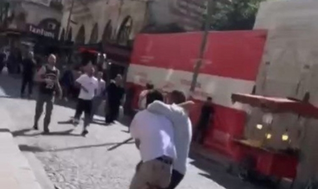 Mısır Çarşısı'nda silahlı kavga