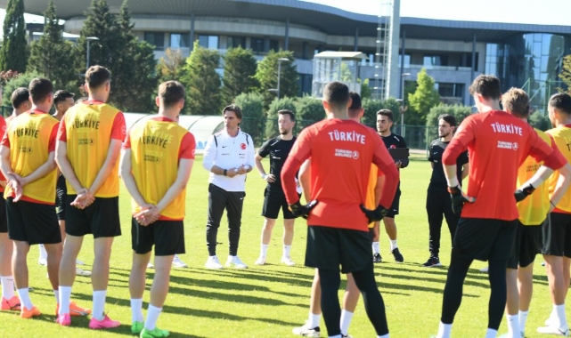 Montella’dan Ümit Millilere ziyaret