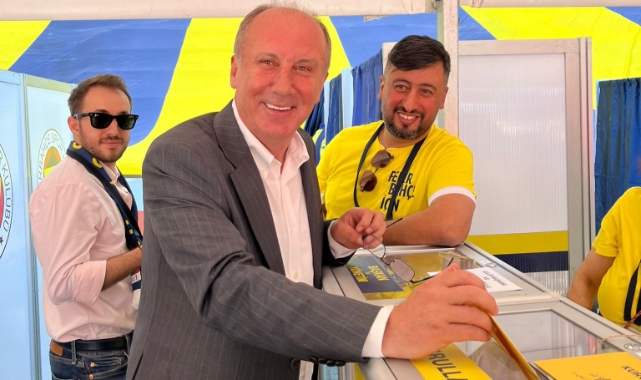 Muharrem İnce Fenerbahçe'de başkanlık seçiminde oy kullandı