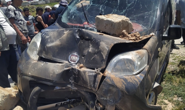 Muradiye'de trafik kazası: 3 yaralı