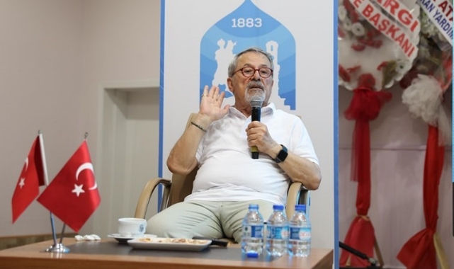 Naci Görür'den deprem molozları için uyarı