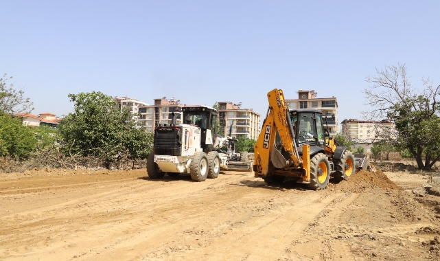 Nazilli'de bir mahalleye üç yeni yol birden