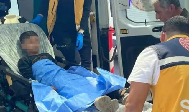 Oğluna bıçak fırlatan anne gözaltına alındı!
