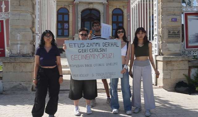 Öğrencilerden ulaşım zammına protesto