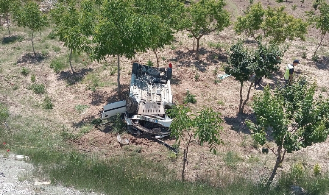 Otomobil şarampole uçtu, 3 kişi yaralandı!