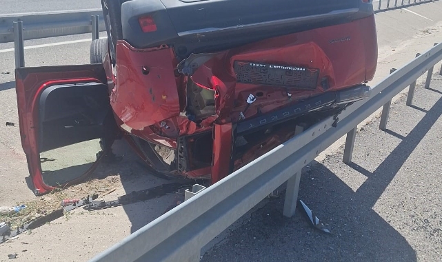 Sürücünün kontrolünden çıkan otomobil takla attı: 2 yaralı