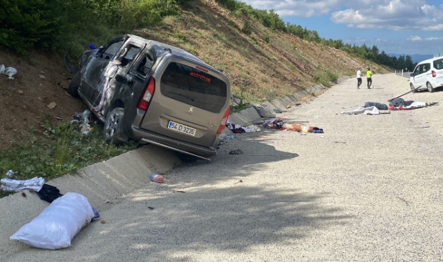 Takla atan hafif ticari araç 30 metre sürüklendi