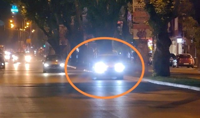Trafikte geri viteste tehlike saçtı!