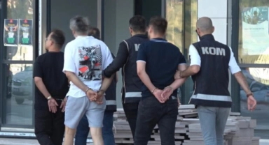 Yaprak Dökümü'nün Ahmet'i de tutuklanmıştı...Vurgunda ikinci dalga operasyon
