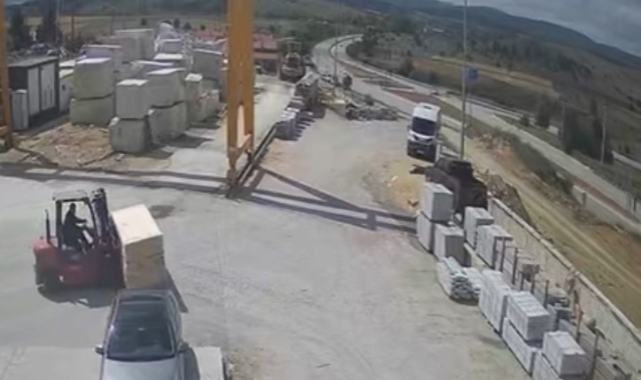12 kişinin yaralandığı kaza kamerada!