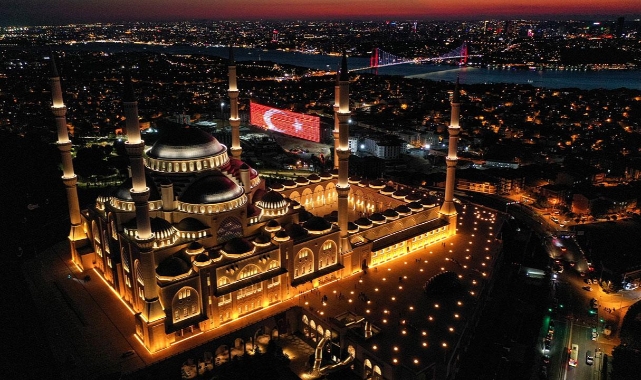 15 Temmuz için 81 ilde camilerde selalar okundu