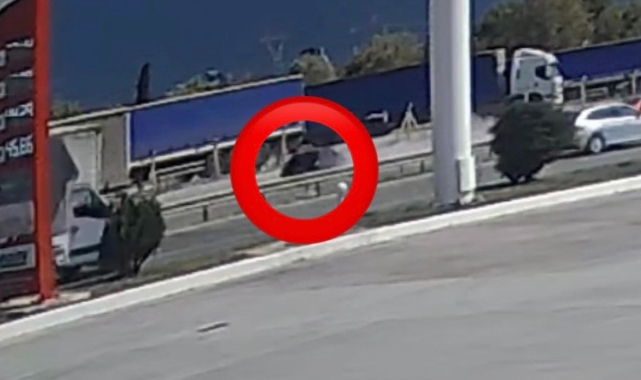 2 kişinin öldüğü feci kaza kamerada