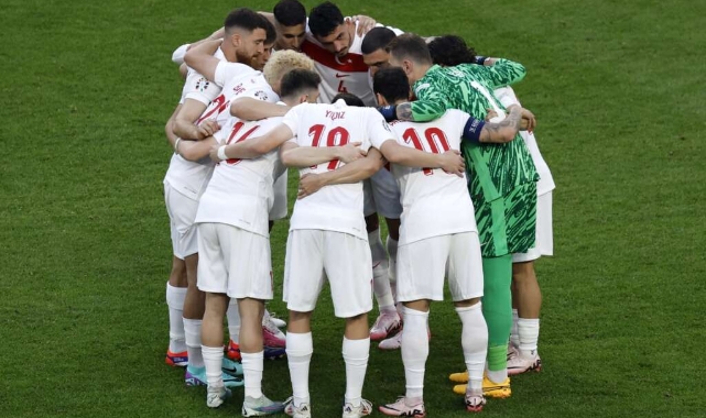 A Milli Futbol Takımı, çeyrek final peşinde