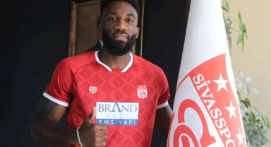 Aaron Appindangoye, Sivasspor’a veda etti